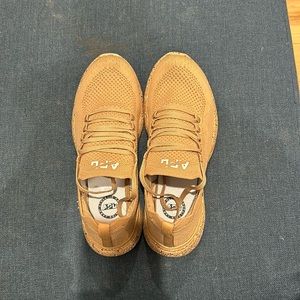 APL Techloom Breeze Sneaker. Women, Size 8.5